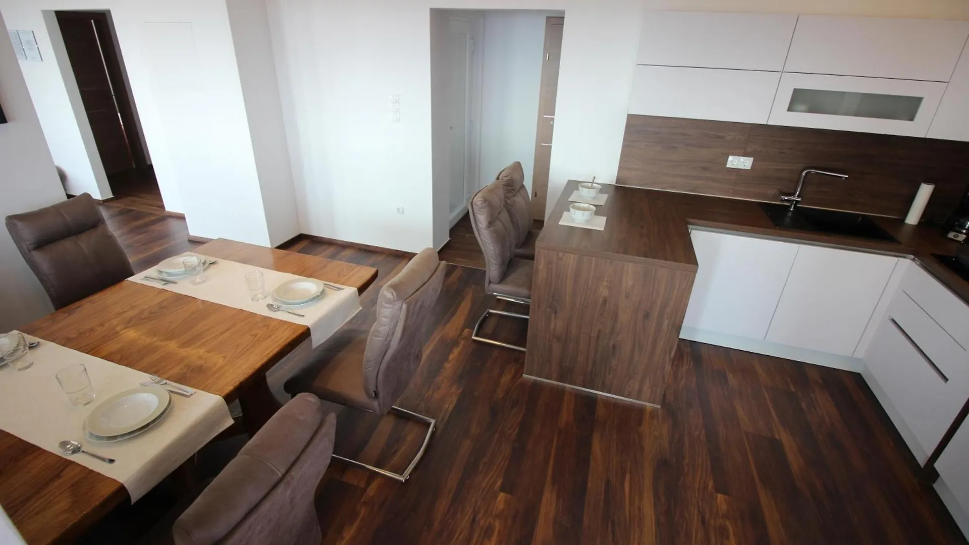 App Relax Apartment Novi Vinodolski 0*,  Croatia